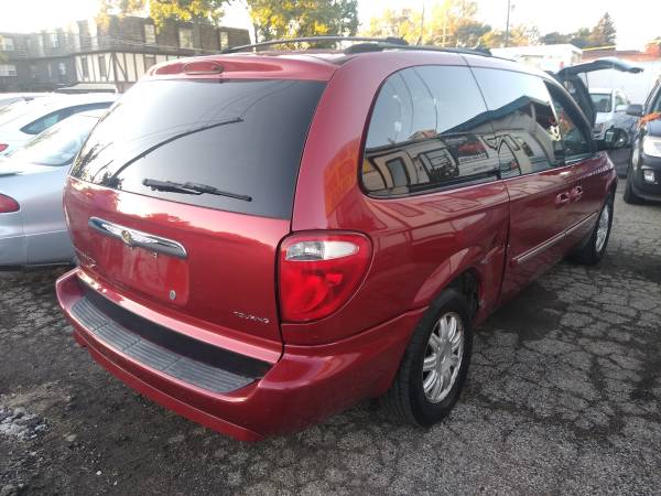 2007 Chrysler Town & Country Touring Limited DVD Auto Sliding $2995... for sale in Columbus, OH – photo 3