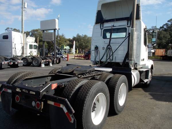 2013 Volvo VNL64t300 - cars & trucks - by dealer - vehicle... for sale in Plant City, FL – photo 3