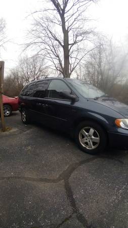 2007 Dodge Grand Caravan SXT Special Edition - cars & trucks - by... for sale in Griffith, IL