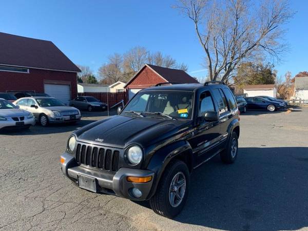 2004 Jeep Liberty 4dr Sport 4WD - cars & trucks - by dealer -... for sale in East Windsor, CT – photo 3