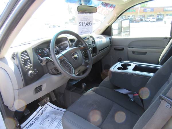 2011 Chevy Silverado 2500HD 4X4 Long Box 6.0L Gas!!! - cars & trucks... for sale in Billings, WY – photo 9