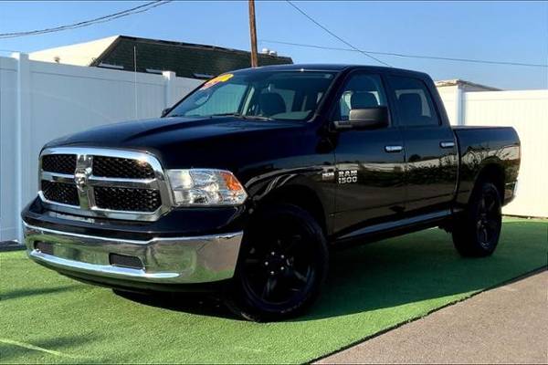 2017 Ram 1500 4x4 4WD Truck Dodge SLT Crew Cab 57 Box Crew Cab for sale in Bend, OR – photo 12