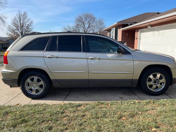 2005 Chysler Pacifica - cars & trucks - by owner - vehicle... for sale in Elkhorn, NE – photo 10