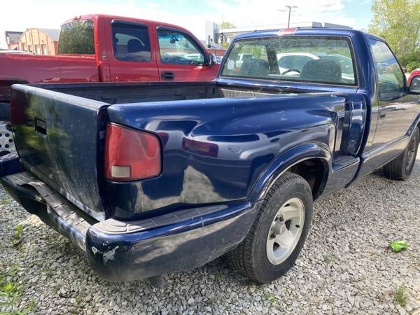 1997 Chevrolet Chevy S-10 Base - - by dealer - vehicle for sale in Plainfield, IN – photo 4