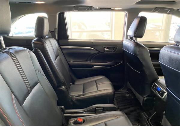 Used 2019 Toyota Highlander SE/8, 483 below Retail! - cars & for sale in Scottsdale, AZ – photo 14