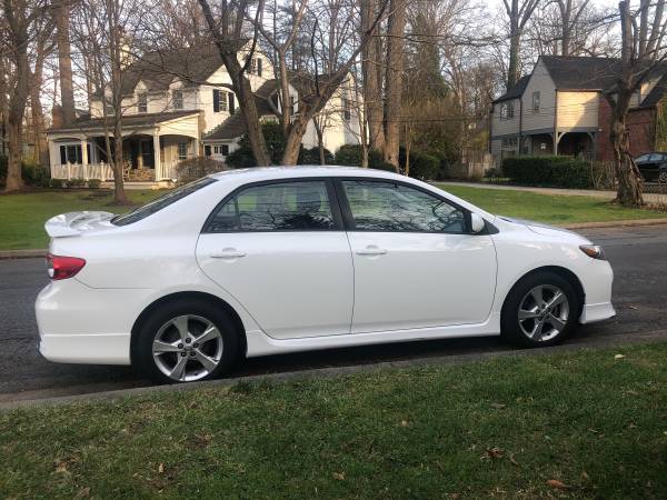 2012 Toyota Corolla White Excellent Condition - cars & trucks - by... for sale in Bethesda, District Of Columbia – photo 4