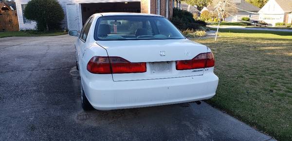 2000 Honda Accord LX 184,000 miles manual - cars & trucks - by owner... for sale in Grayson, GA – photo 7