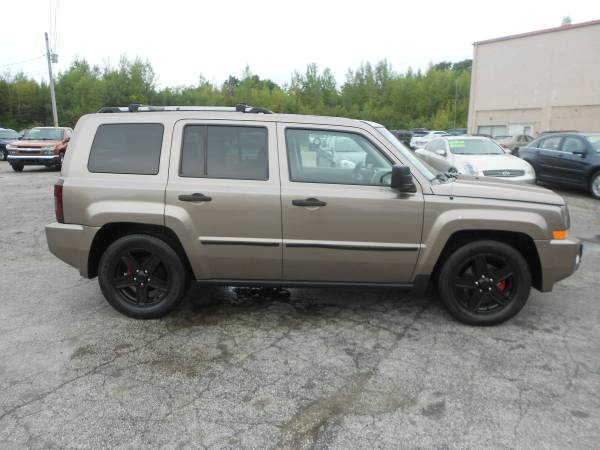 Jeep Patriot 4x4 Limited Leather Bluetooth Aux **1 Year Warranty*** for sale in hampstead, RI – photo 4