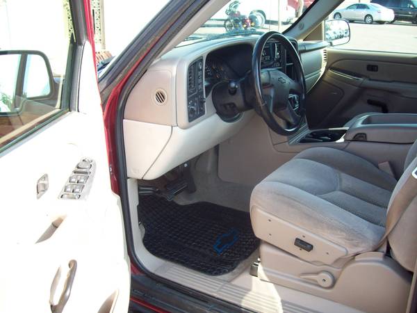 2004 Chevrolet Suburban LS 4WD - 153k mi - Non Smoker Driven - CLEAN for sale in Southaven, TN – photo 9