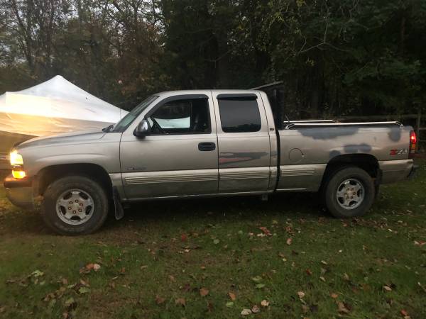 For Sale 2000 Chevy Silverado LT 4X4 for sale in Duncannon, PA – photo 2