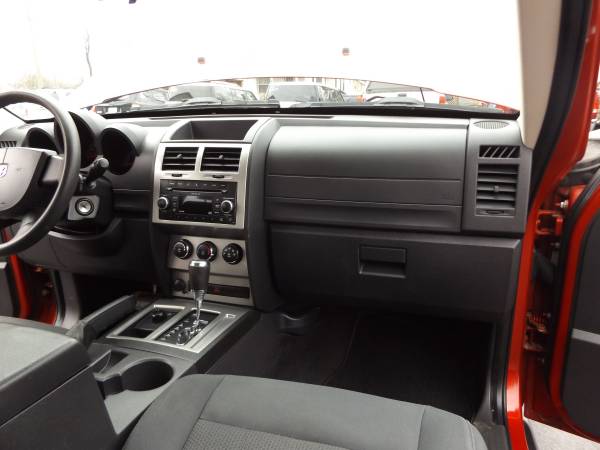2011 DODGE NITRO SE - - by dealer - vehicle automotive for sale in Lima, OH – photo 9