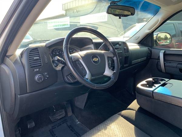2011 Chevrolet 1500 LT - Short Box / 6 Passenger Configuration for sale in Boise, ID – photo 13