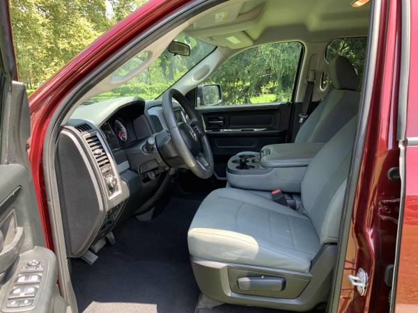 2017 RAM 1500 5.7 V8 4X4 ONLY 6k MILES for sale in Northampton, PA – photo 10