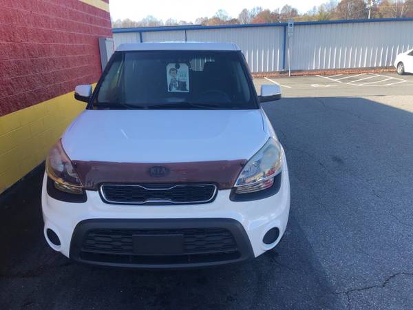 2012 Kia Soul ! 4dr Crossover **Home of the $49 Payment** - cars &... for sale in Winston Salem, NC – photo 3