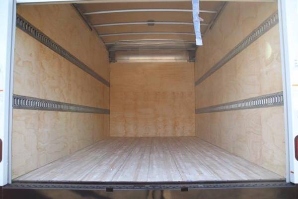 isuzu Box van - - by dealer - vehicle automotive sale for sale in Petaluma , CA – photo 3