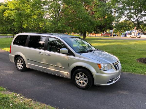 2012 Chrysler Town and Country Fully Loaded Leather-DVD-3RD ROW 7-Pass for sale in Brooklyn, NY – photo 8