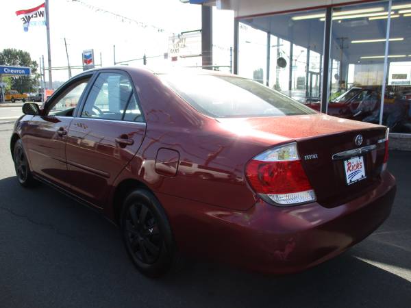 2005 TOYOTA CAMRY LE SEDAN - - by dealer - vehicle for sale in Longview, WA – photo 13