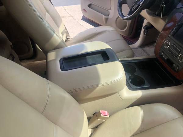 2009 CHEV TAHOE HYBRID 4X4 LEATHER DVD/TV AC LOADED 3RD ROW SEATING for sale in Anderson, IN – photo 10