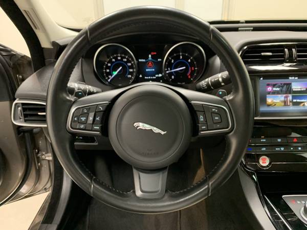 2017 Jaguar XE 20d Premium Diesel Navigation Backup Camera Meridian for sale in Portland, OR – photo 17