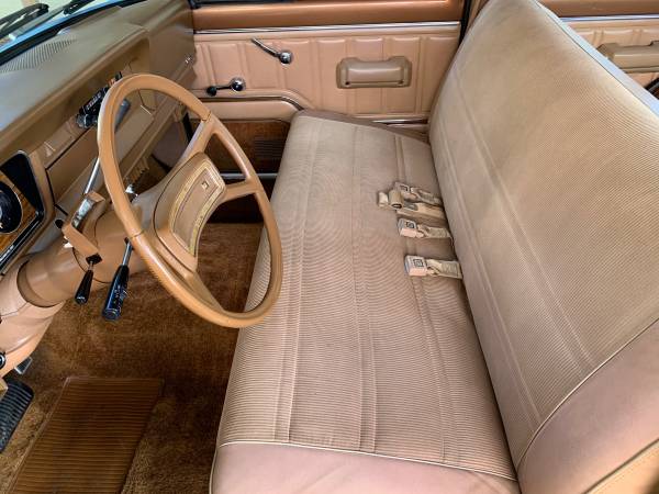 1979 AMC JEEP WAGONEER ** LOW MILES + 360 V8 ** - cars & trucks - by... for sale in New Smyrna Beach, FL – photo 8