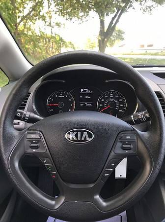 2017 Kia Forte 4d Sedan LX Auto *Guaranteed Approval*Low Down... for sale in Oregon, OH – photo 14