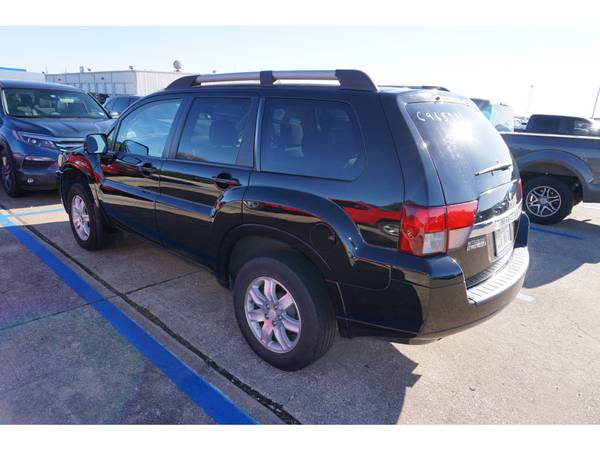 2011 Mitsubishi Endeavor LS - cars & trucks - by dealer - vehicle... for sale in Denton, TX – photo 4