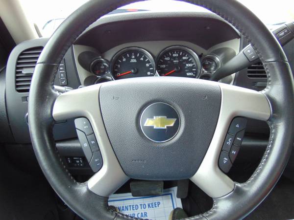 1 OWNER VEHICLE! 2012 CHEVY SILVERADO LT CREW CAB 4X4 - cars & for sale in CHURUBUSCO, IN, IN – photo 12