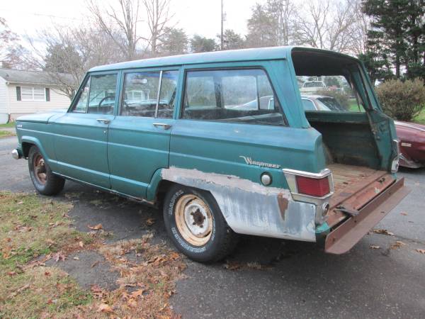 1968 JEEP WAGONEER 4X4 3 SPD! 102K ORIGINAL RUNS DRIVES MANY NEW... for sale in Charlotte, NC – photo 3