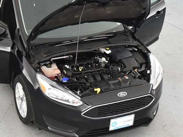 2018 Ford Focus SE Hatchback 4D hatchback Black - FINANCE ONLINE for sale in Detroit, MI – photo 4