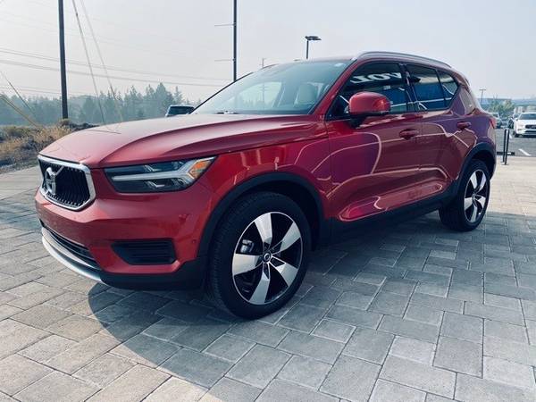 2019 Volvo XC40 Momentum SUV - cars & trucks - by dealer - vehicle... for sale in Bend, OR – photo 3