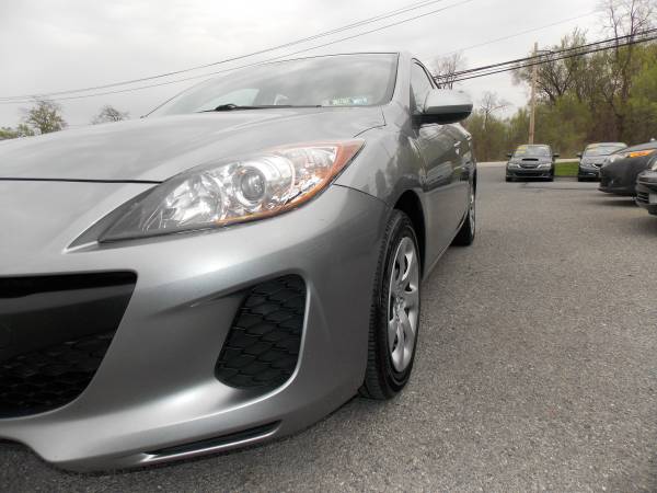 2012 Mazda3 I Sport ( low mileage, clean, good on gas) - cars & for sale in Carlisle, PA – photo 8