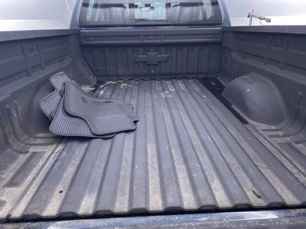 2017 Chevy Chevrolet Colorado Crew Cab LT Pickup 4D 6 ft pickup Gray... for sale in Columbia, MO – photo 23