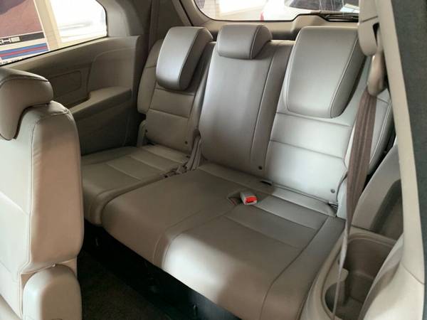 2012 Honda Odyssey EXL - - by dealer - vehicle for sale in Sheridan, IN – photo 15