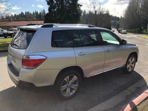 2011 Toyota Highlander Limited 4WD - Clean title, Third Row for sale in Kirkland, WA – photo 5