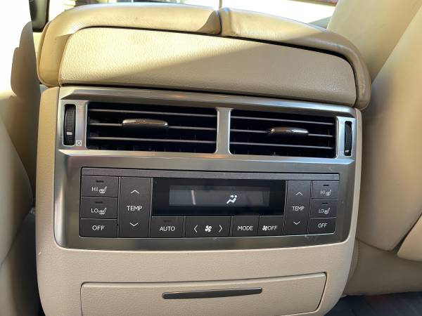 2011 LEXUS LX 570 * FULLY LOADED * 4WD * GREAT PRICE - cars & trucks... for sale in San Antonio, TX – photo 9