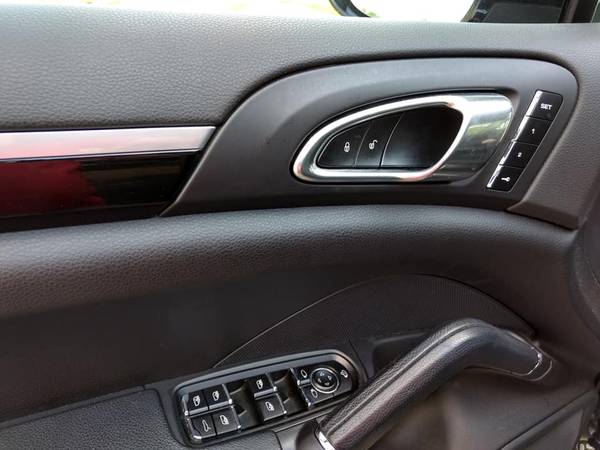 2015 Porsche Cayenne S AWD SUV for sale in REYNOLDSBURG, OH – photo 7