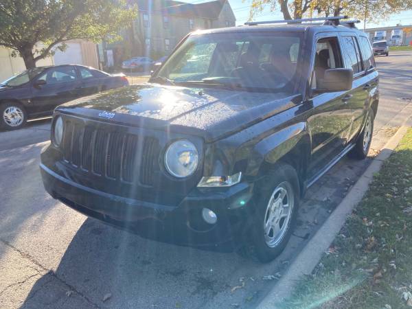 2008 JEEP PATRIOT BLACK BEAUTY EXTRA CLEAN DRIVES LIKE NEW - cars &... for sale in Chicago, IL – photo 2