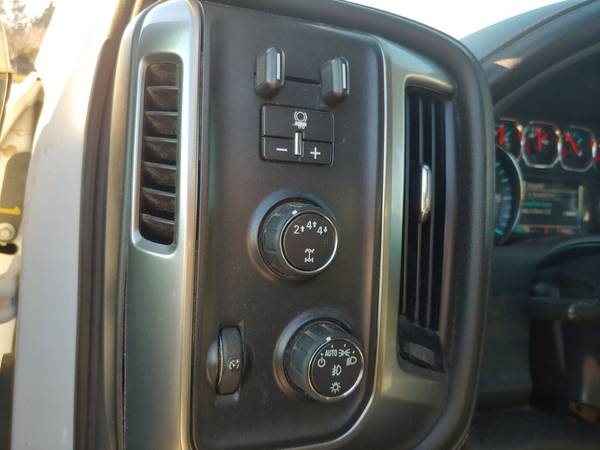 2017 CHEVROLET SILVERADO 2500HD 4X4! ONLY 32,357 MILES! LEATHER!... for sale in Norman, OK – photo 10