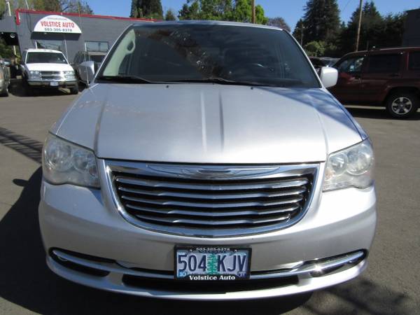 2011 Chrysler Town & Country 4dr Wgn Touring SILVER 136k STOW N GO for sale in Milwaukie, OR – photo 4