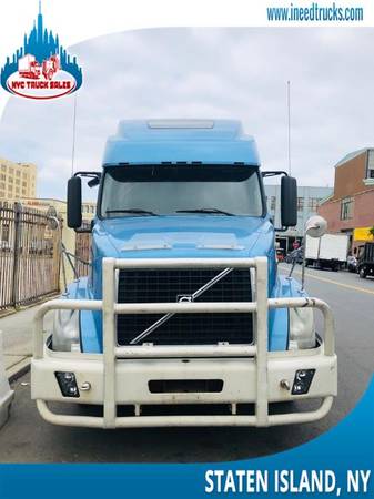 2012 VOLVO VNL TRACTOR SLEEPER MANUAL -New Haven for sale in Staten Island, CT – photo 2