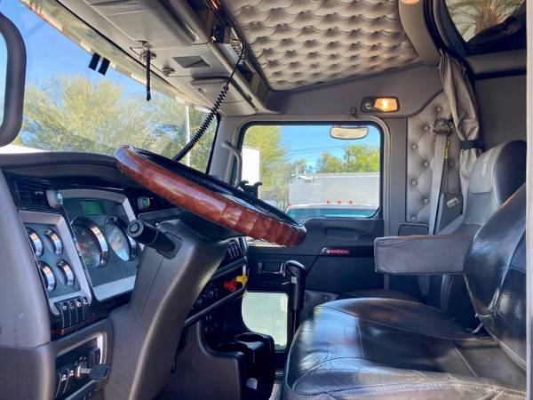 2018 KENWORTH W900 86" CONDO SLEEPER - cars & trucks - by dealer -... for sale in Phoenix, CA – photo 13