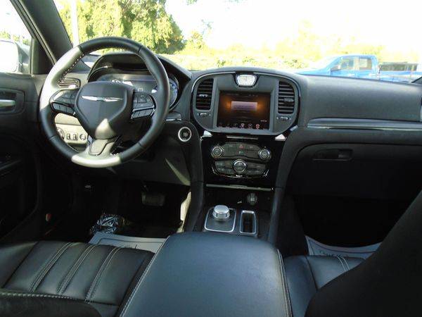 2016 Chrysler 300 S - $100 Referral Program! for sale in redford, MI – photo 20