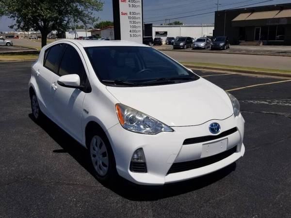 2013 Toyota Prius C Two Loaded w/Options and Great Gas Mileage!!! -... for sale in Tulsa, OK – photo 3