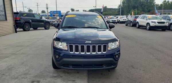 GAS SAVER!! 2011 Jeep Compass FWD 4dr Latitude for sale in Chesaning, MI – photo 4