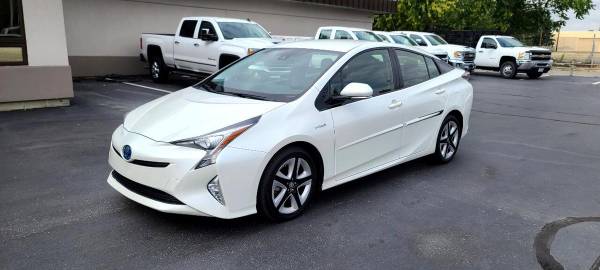 2016 Toyota Prius 5dr HB Three Touring (Natl) GUARANTEE APPROVAL!! -... for sale in Dayton, OH – photo 3