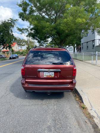 2007 Chrysler Town And Country Limited Fully Loaded Low Miles Mint -... for sale in South Ozone Park, NY – photo 3