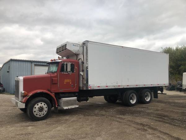 Peterbilt 378 Reefer termoking for sale in Chicago, IL