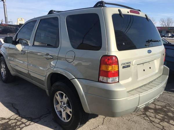 2005 Ford Escape Limited 2WD - - by dealer - vehicle for sale in Bowling green, OH – photo 15