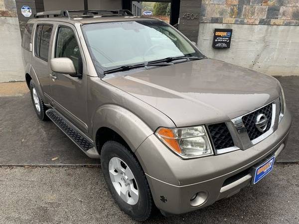 2006 Nissan Pathfinder SE Sport Utility 4D - cars & trucks - by... for sale in Omaha, NE – photo 3