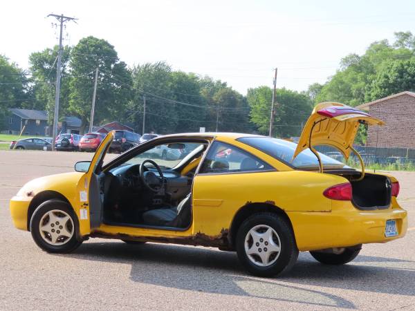 2003 Chevrolet Cavalier coupe, 32 MPG/hwy, 135xxx MILES, on SALE! for sale in Farmington, MN – photo 10